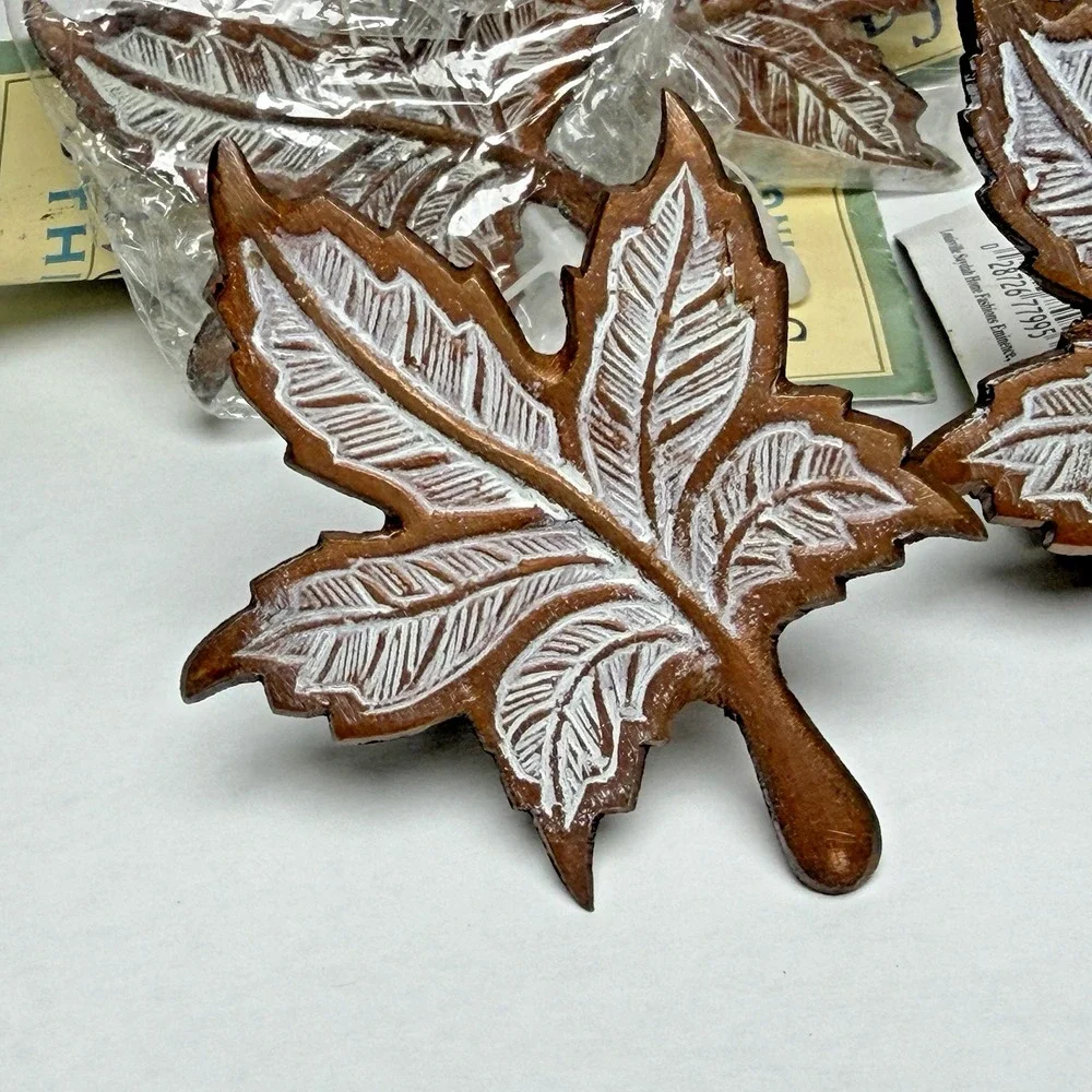 9 Favorite Things Copper White Washed Maple Leaf Napkin Rings w/Ribbed Loops New